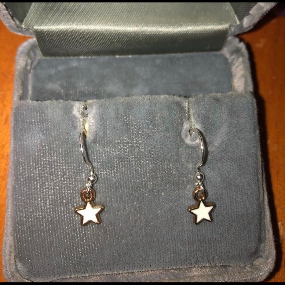 star earrings